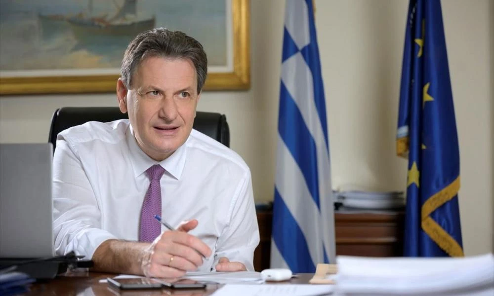 Σκυλακάκης: Η διεθνής τιμή του πετρελαίου συμπαρασύρει μαζι και την τιμή της βενζίνης (Βίντεο)